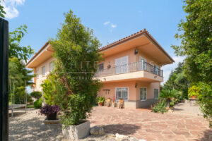 WhiteHomes_Moianés, Can Quirze-14