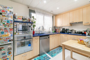 WhiteHomes_Democracia LOGO-15