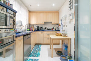 WhiteHomes_Democracia LOGO-18