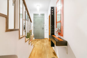 WhiteHomes_Democracia LOGO-27