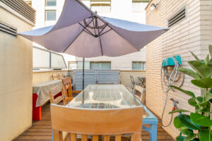 WhiteHomes_Democracia LOGO-3