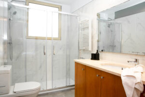 Unique Apartments_Laietana 13 4-2_2room_lowres-12