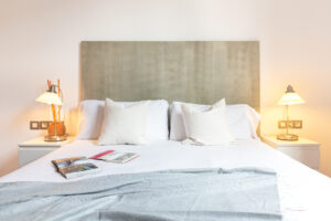 Unique Apartments_Laietana 13 4-2_2room_lowres-8