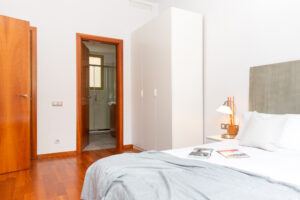 Unique Apartments_Laietana 13 4-2_2room_lowres-9